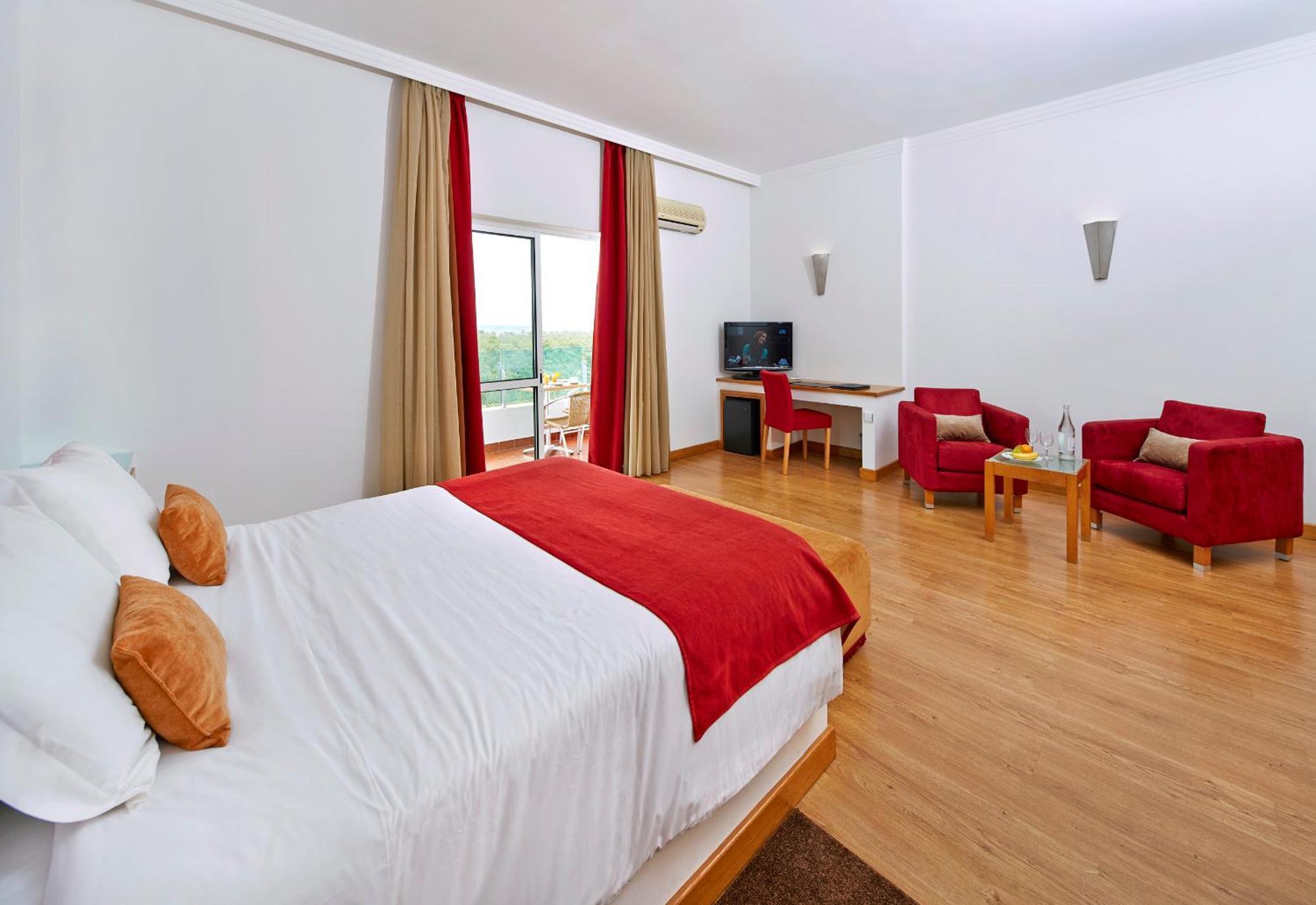 Alcazar Hotel & Spa Monte Gordo Eksteriør billede